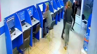 В Петербурге задержали охранника букмекерской конторы, который порезал ножом троих посетителей