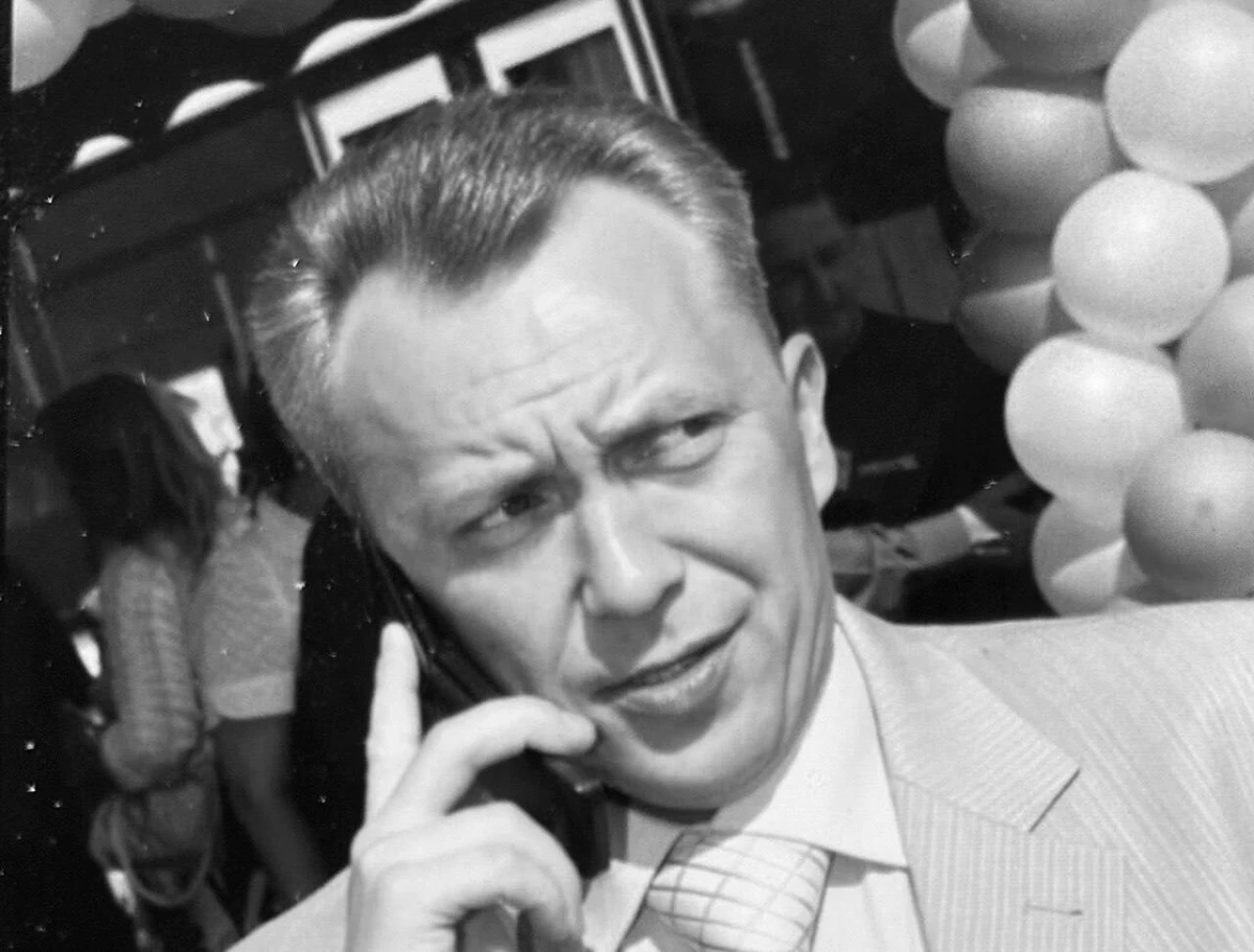 В Петербурге на 52-м году жизни скончался глава Ассоциации перевозчиков пассажиров Василий Киселёв - tvspb.ru