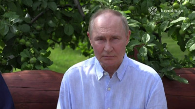 В России произведен первый серийный «Орешник»: главные заявления Владимира Путина на встрече с журналистами на Валааме