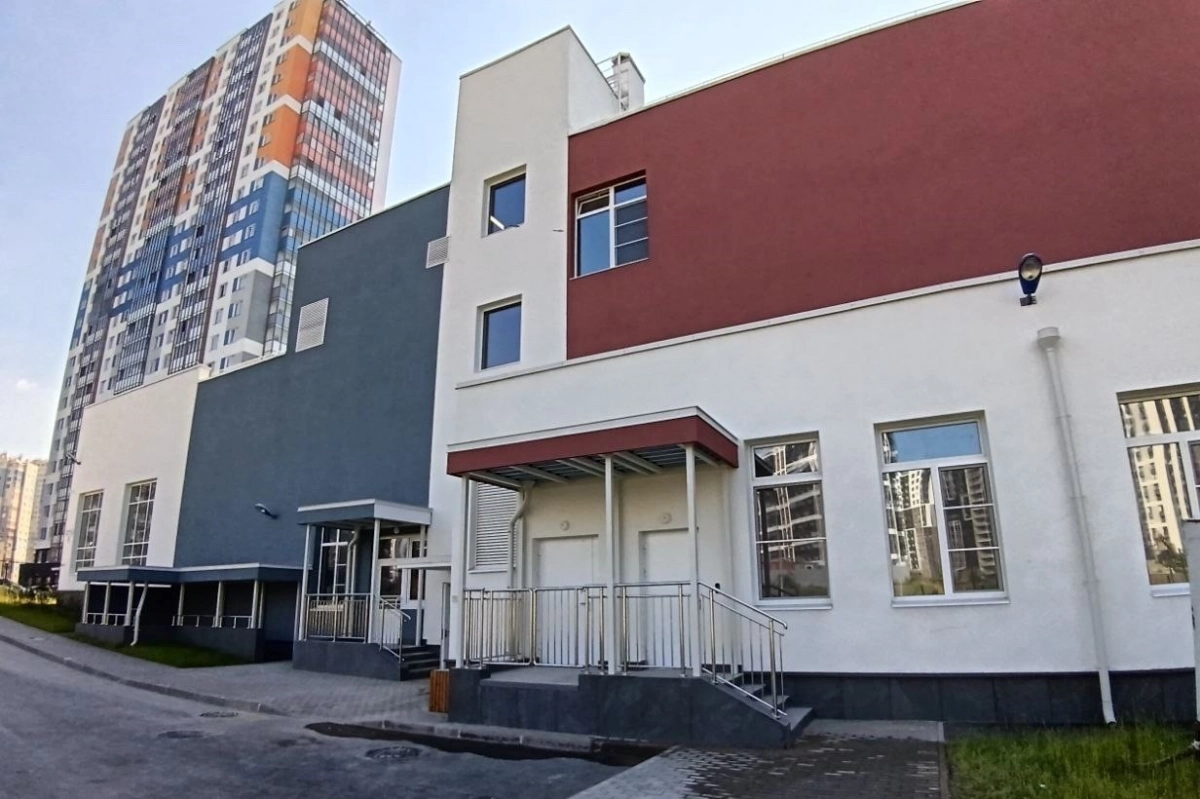 Александр Беглов: Новая школа на Плесецкой улице, построенная по петербургскому стандарту, 1 сентября примет первых учеников - tvspb.ru