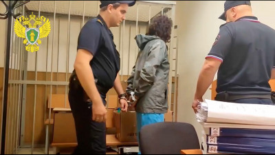 Жительницу Всеволожска, бросившую новорожденную дочь в подъезде, отправили в СИЗО до 3 ноября