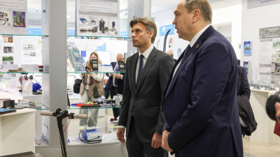 Дмитрий Баканов обсудил развитие космического сотрудничества между Россией и Беларусью в Минске