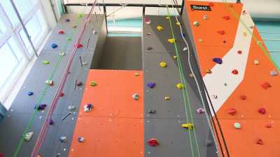 «Твой бюджет в школах-2024»: в школе №493 Кировского района появился уникальный спортивный комплекс