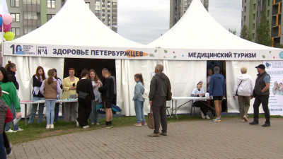 Мастер-классы, лекции и музыка: как прошел первый день Большого семейного фестиваля в парке Героев-Пожарных