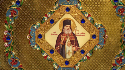 Мощи святителя Луки доставили в храм при Мариинской больнице