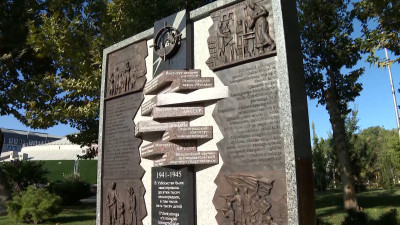 В ходе визита в Узбекистан Александр Беглов принял участие в открытии Ленинградского монумента и встретился с блокадниками