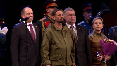 В Петербурге вручили памятные знаки участникам спецоперации