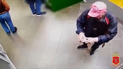 Хотел перевести деньги, но не получилось: в Колтушах задержали пенсионера, подозреваемого в поджоге банкомата