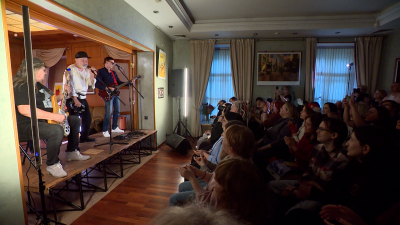 На Литейном открылось экспериментальное пространство рок-группы «Пикник»