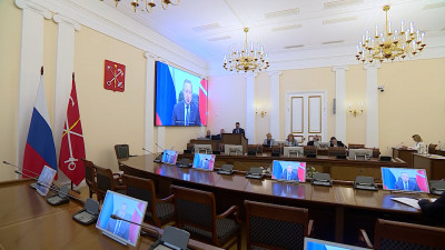 Александр Беглов внес в ЗакС проект закона, по которому знак «Жителю блокадного Ленинграда», статус ветерана и поддержку получат все, кто хоть день провел в осажденном городе