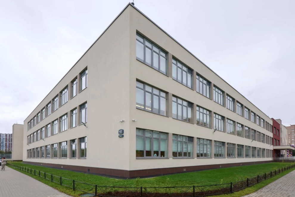 Александр Беглов: Василеостровская гимназия №642 «Земля и Вселенная» начинает учебный год с новым корпусом - tvspb.ru