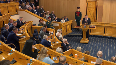 Александр Дрозденко официально возглавил Ленинградскую область на новый срок