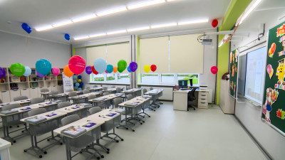 Александр Беглов рассказал, как обновляют школы в историческом центре Петербурга