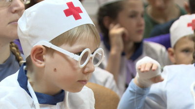 Крио-шоу и эксперименты: что делают маленькие петербуржцы в рамках недели популяризации ЗОЖ