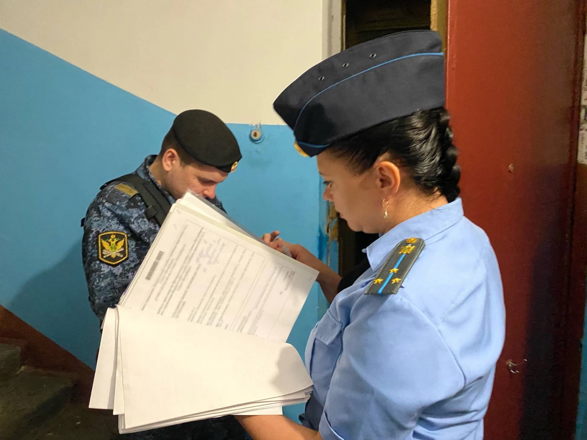 Петербурженка с 14 объектами недвижимости погасила долг за ЖКХ в 500 тысяч рублей после вмешательства приставов - tvspb.ru