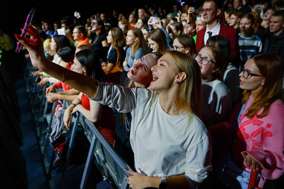 Александр Беглов: Ко Дню первокурсника для студентов подготовлена программа на 120 площадках Петербурга - tvspb.ru