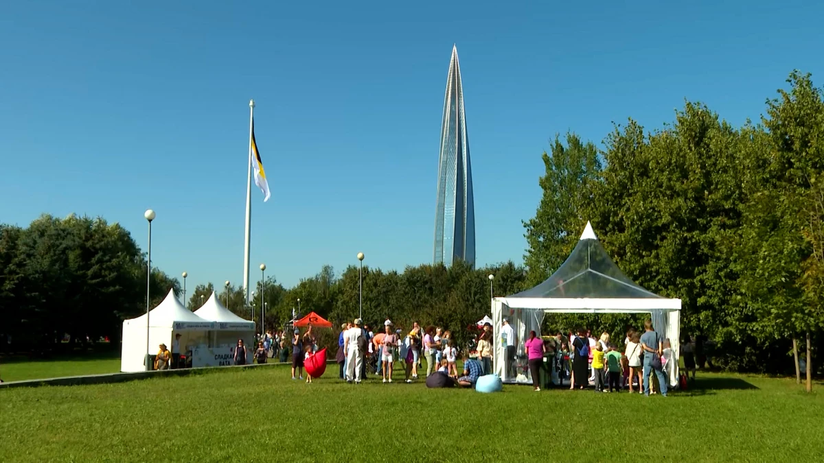 Посетителями самого Большого семейного фестиваля в парке 300-летия стали 110 тысяч человек - tvspb.ru