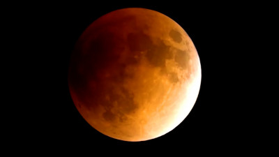 В Петербурге впервые за 6,5 года можно будет увидеть полное лунное затмение