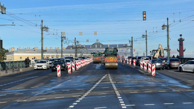 Работы на Дворцовом мосту идут ускоренными темпами: 27 сентября стартует финальный этап