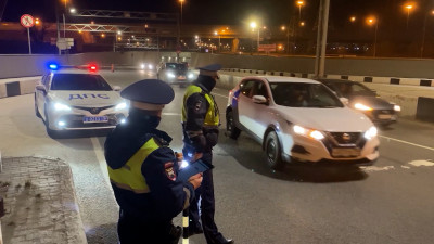 На дорогах Петербурга и Ленобласти начали проверять водителей арендованных машин и большегрузов