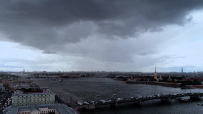 Город пережил штормовое предупреждение с минимальными потерями