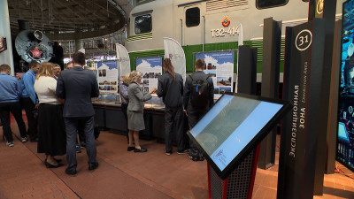 В Петербурге открыли выставку о крымских магистралях