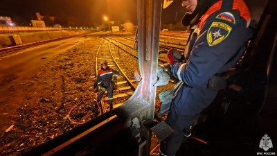 Сотрудники МЧС вместе с аварийно-спасательным формированием подземки провели учения