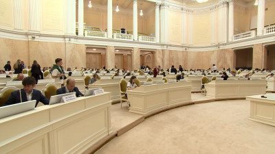 На полях Петербургского форума объединенных культур в Мариинском дворце обсудили культурный геноцид