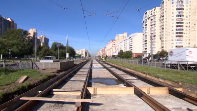 На улице Савушкина демонтировали 95% старого покрытия на трамвайных путях