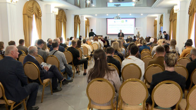 В Петропавловской крепости открылась выставка «Архитектура как искусство»