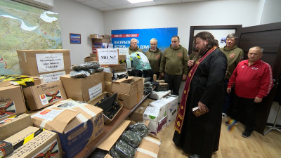 Петербург подготовил 75-й гуманитарный груз для СВО