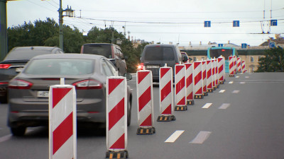 Начался ремонт Дворцового моста — что ждет автомобилистов и пассажиров общественного транспорта