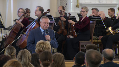 Александр Беглов поприветствовал участников конкурса «Учитель года»