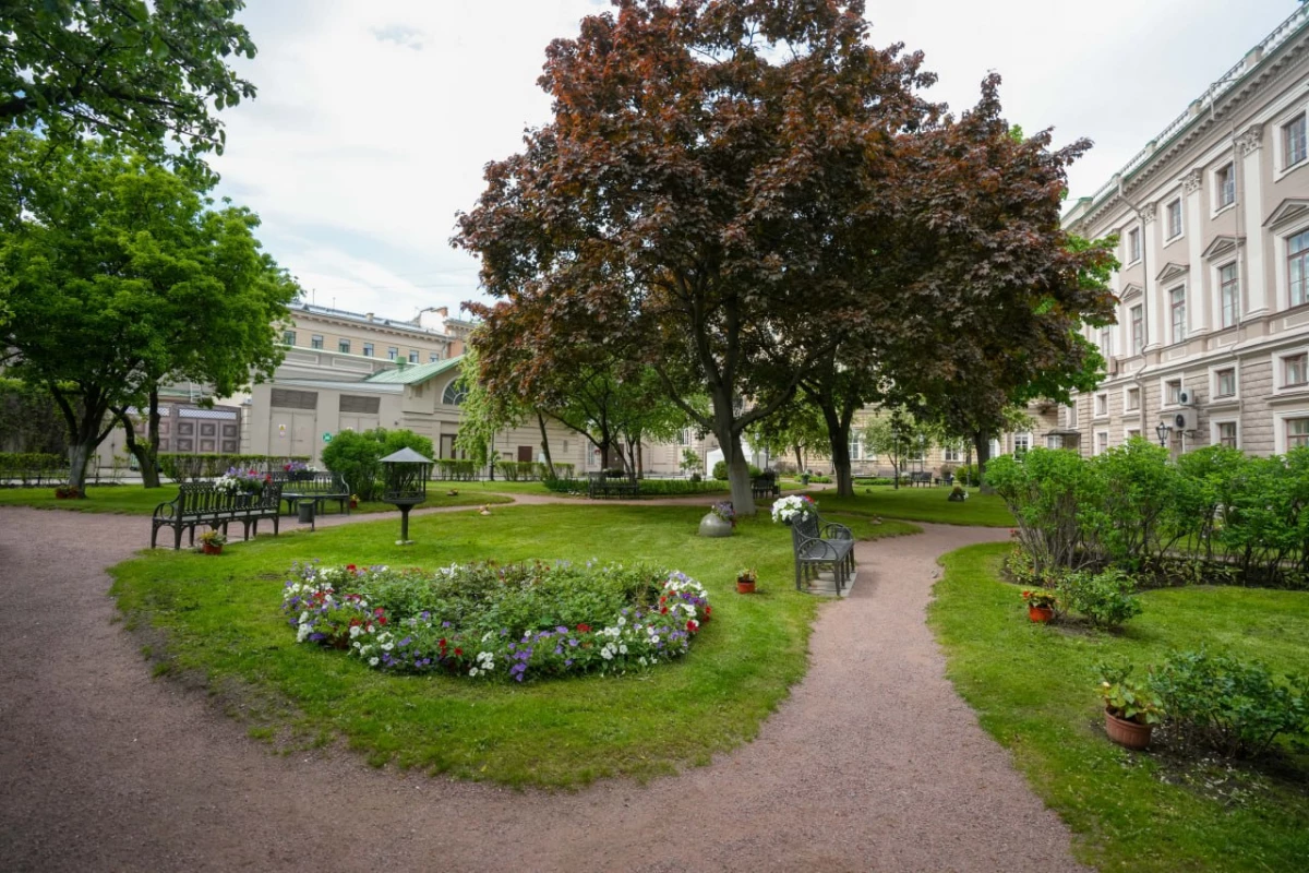 Сад Мариинского дворца посетили более 32 тысяч гостей за сезон - tvspb.ru
