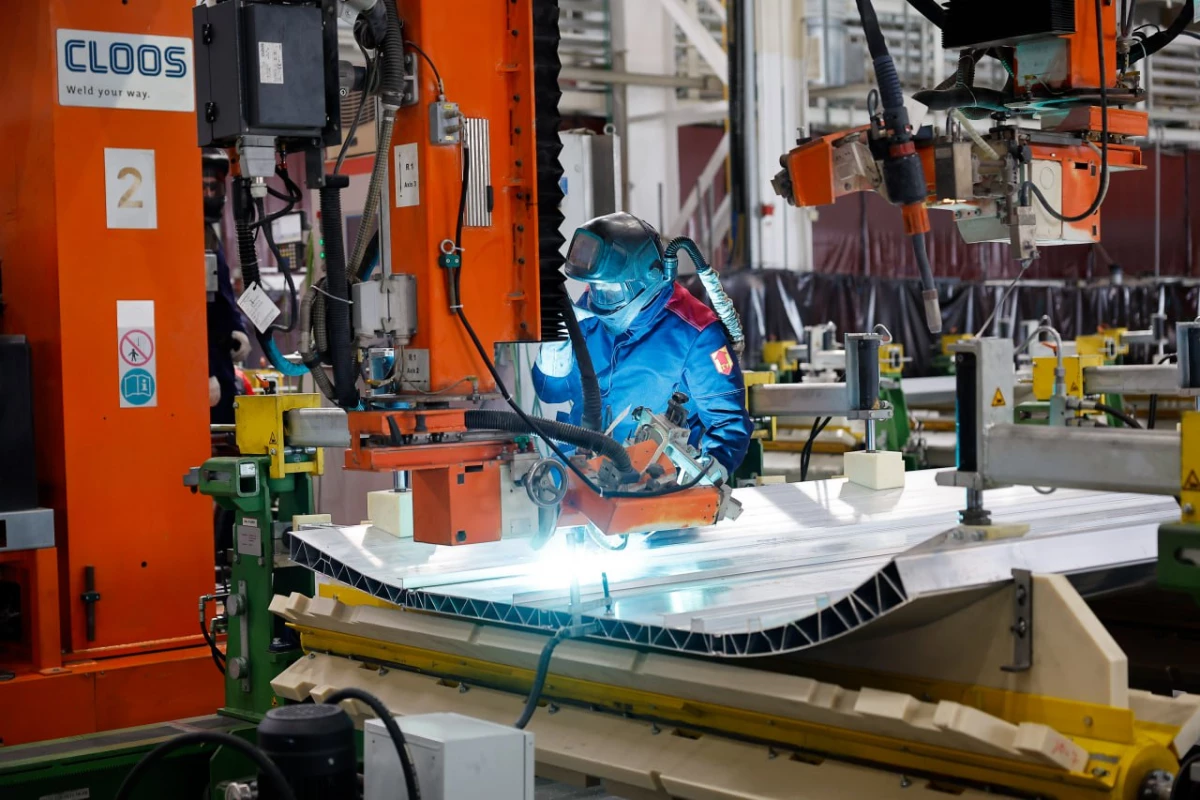 Стартовала сварка первого кузова высокоскоростного поезда для ВСМ Москва – Санкт Петербург - tvspb.ru