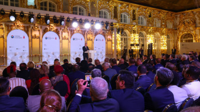 Александр Беглов: Петербург активно работает над реализацией национального проекта «Семья»