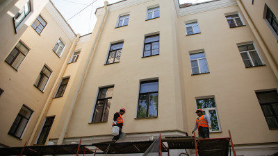 В Петербурге за 5 лет отремонтировали 2,7 млн квадратных метров фасадов жилых домов