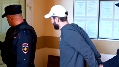 Поджигателя общежития в Сланцах арестовали на два месяца