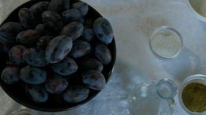 Не только варенье: ароматные заготовки из слив на зиму