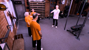 Зарядка для людей «серебряного возраста». Упражнения для суставов рук и поверхностный лимфодренаж