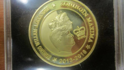 Россиянка попыталась ввезти в РФ сувенирные монеты без декларации