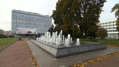 Фонтаны Петербурга уходят на зимние каникулы