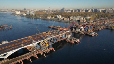 Долгожданная переправа может открыться раньше срока: Александр Беглов проверил, как идет строительство Большого Смоленского моста