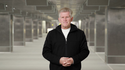 Заслуженный мастер спорта СССР Дмитрий Васильев поздравил телеканал «Санкт-Петербург» с 15-летием