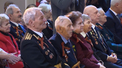 Александр Беглов поручил персонально сопровождать всех новых получателей знака «Жителю блокадного Ленинграда»