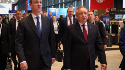 Александр Беглов и Дмитрий Патрушев осмотрели экспозицию VIII Международного рыбопромышленного форума