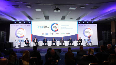 Александр Беглов направил приветствие стартовавшему в Петербурге Форуму стратегов