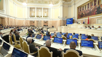 Александр Беглов направил в ЗакС поправку ко второму чтению закона о корректировке бюджета Петербурга в 2025 году