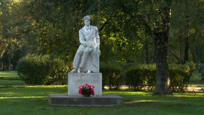 В Северной столице появится Есенинский центр