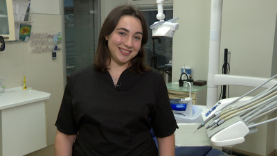 Петербурженка Александра Новикова поздравила метро Петербурга с юбилеем